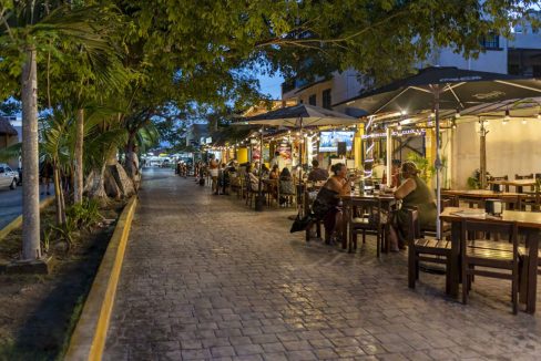 beachfront property Riviera Maya, luxury condos Puerto Morelos, Mexico real estate investment, vacation rental income Mexico, Quintana Roo condos for sale, high ROI-18