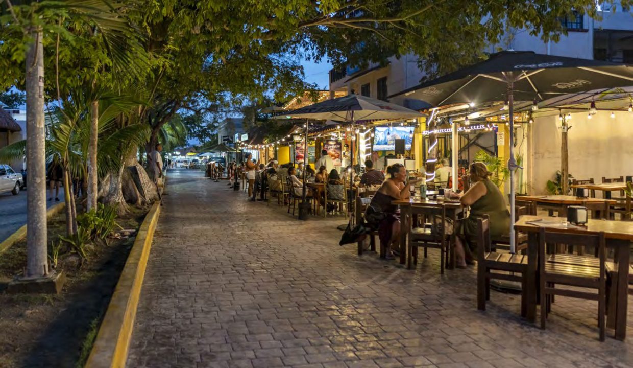 luxury condos Puerto Morelos, beachfront property Riviera Maya, Mexico real estate investment, vacation rental income Mexico, Quintana Roo condos for sale, high ROI-18